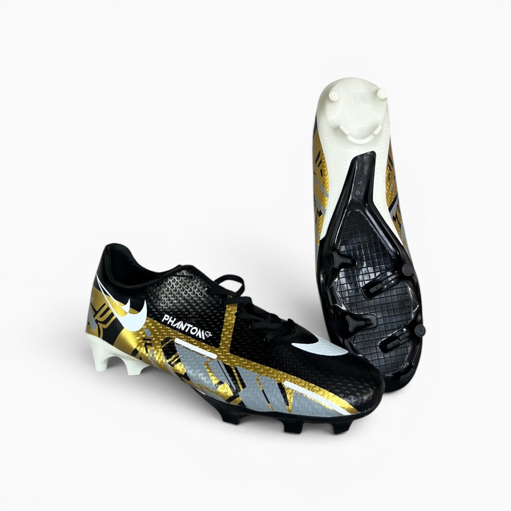 Nike FB Studs