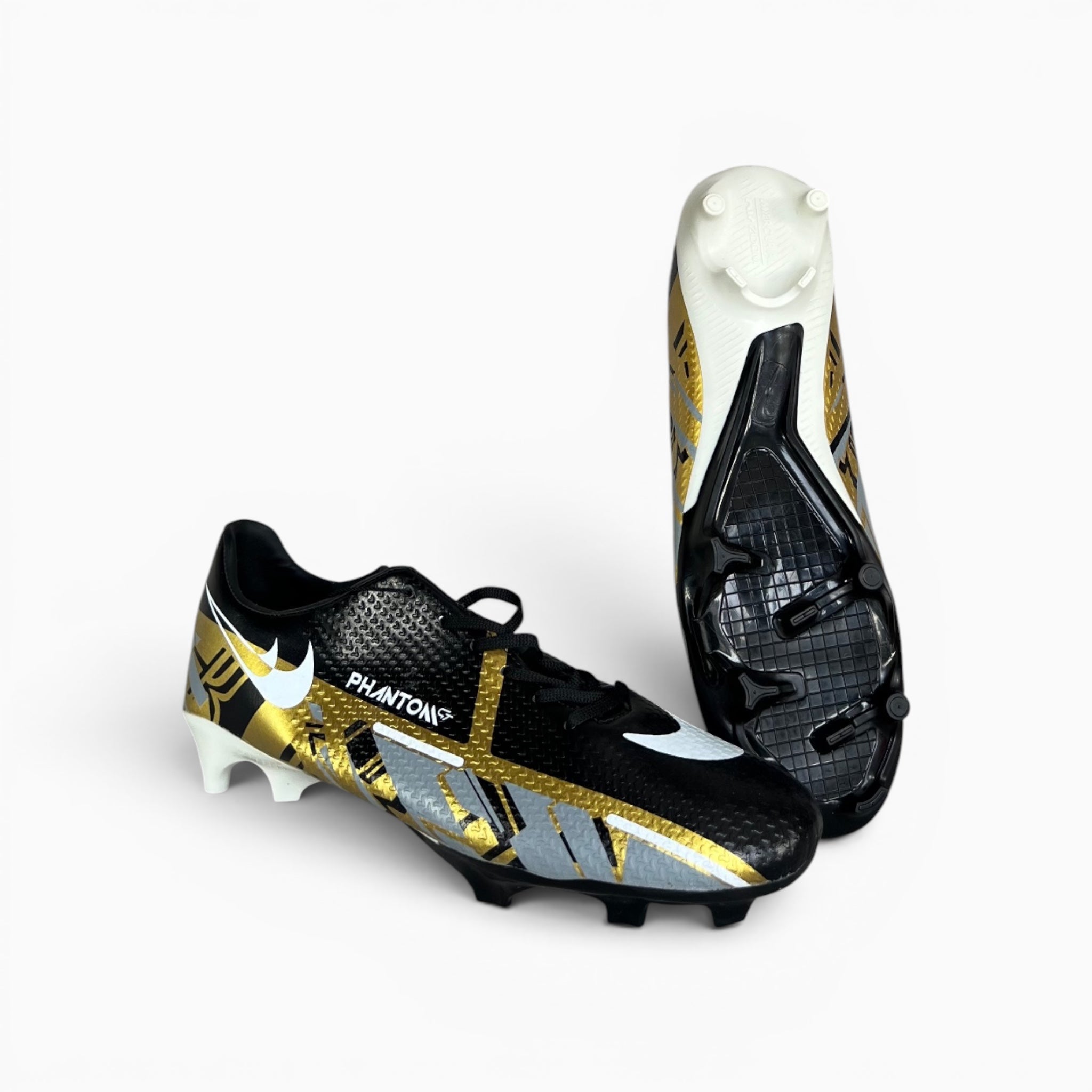 Nike FB Studs
