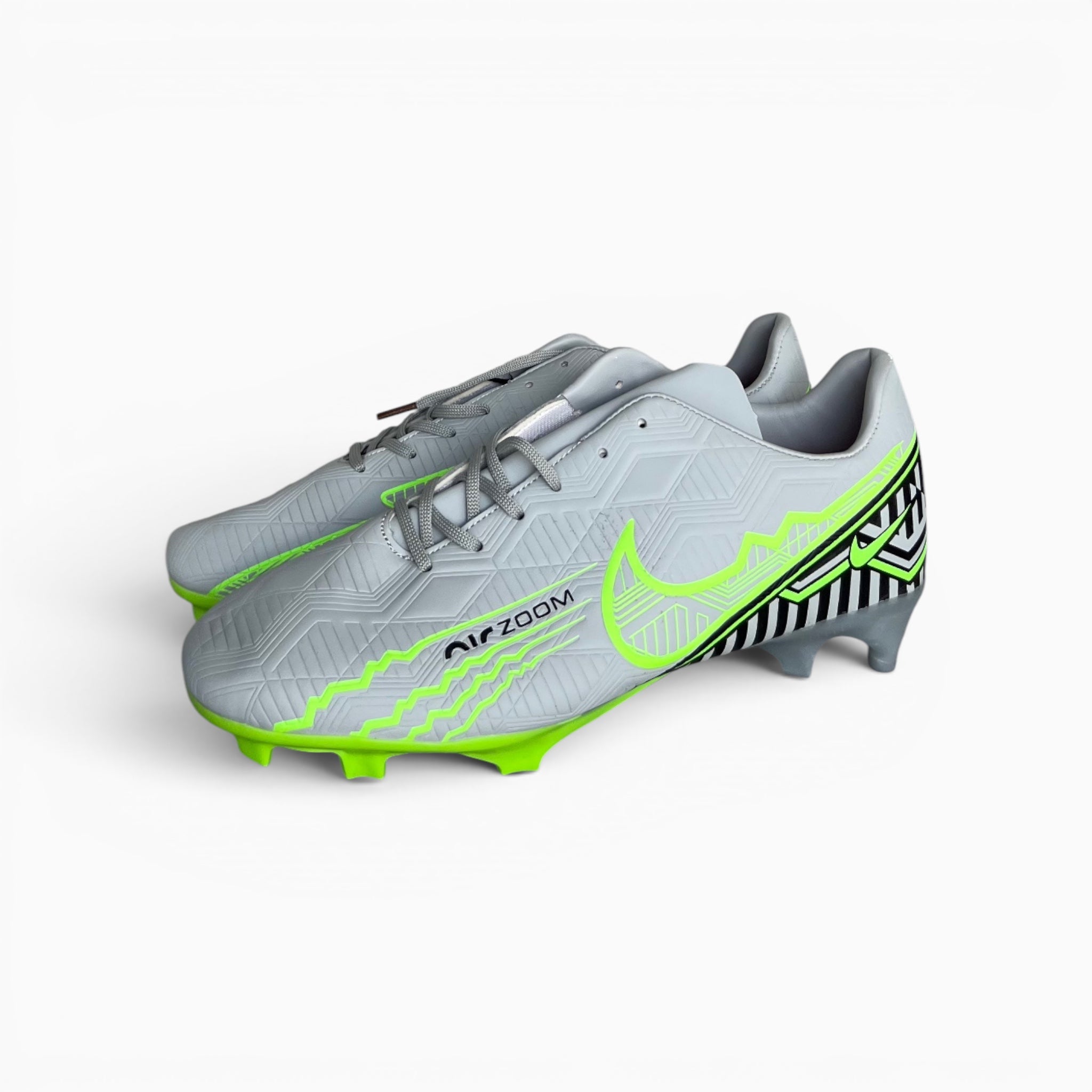 Nike FB Studs