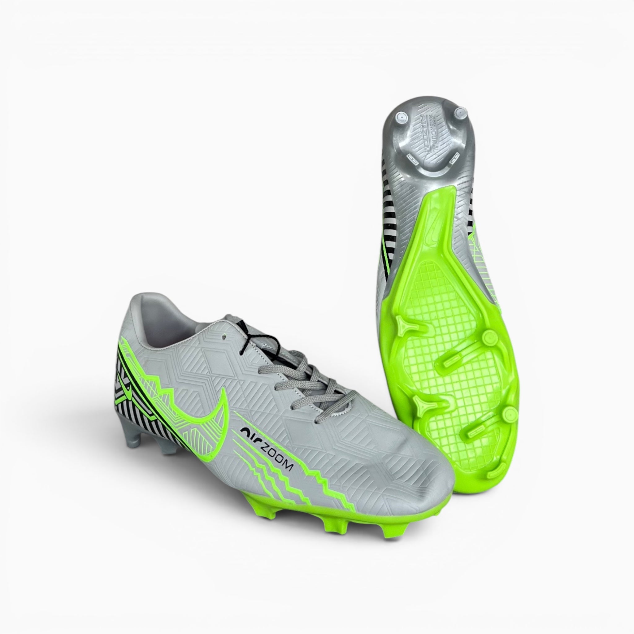 Nike FB Studs
